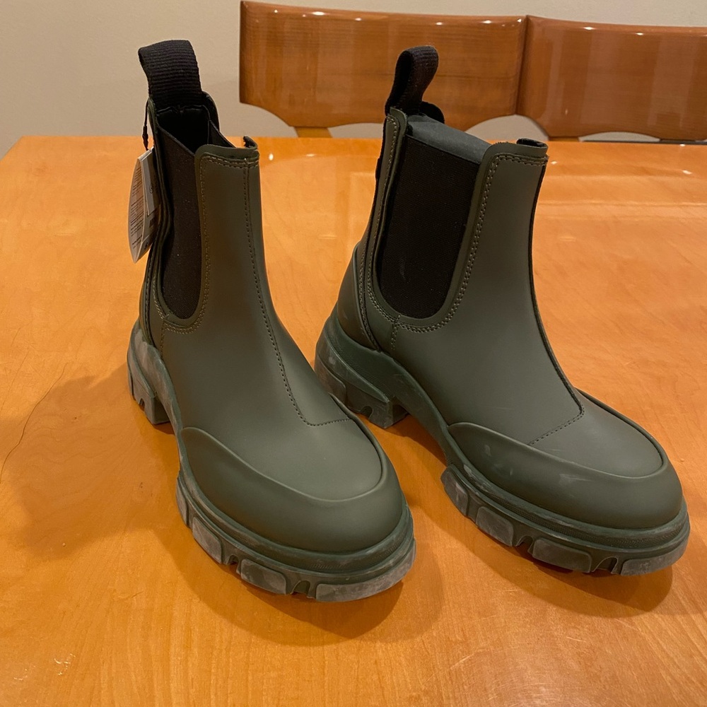 Zara Green Ankle Boots